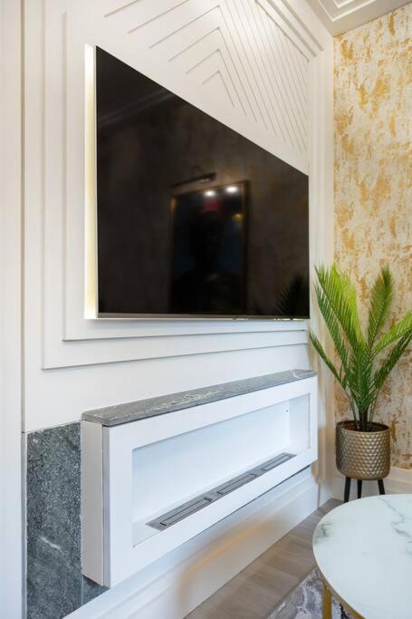 1Lsr - High-End Luxury 2 Bed Designer Apartment ลอนดอน ภายนอก รูปภาพ