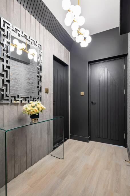 1Lsr - High-End Luxury 2 Bed Designer Apartment ลอนดอน ภายนอก รูปภาพ